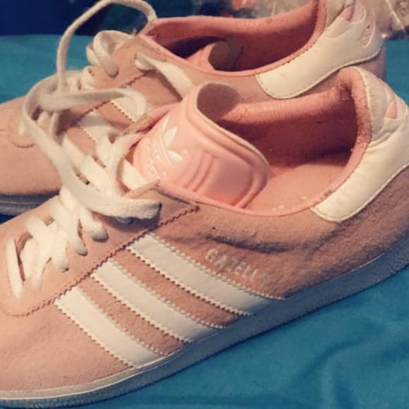 Women's pink Gazelle ADIDAS, sz 8 - Picture 1 of 5